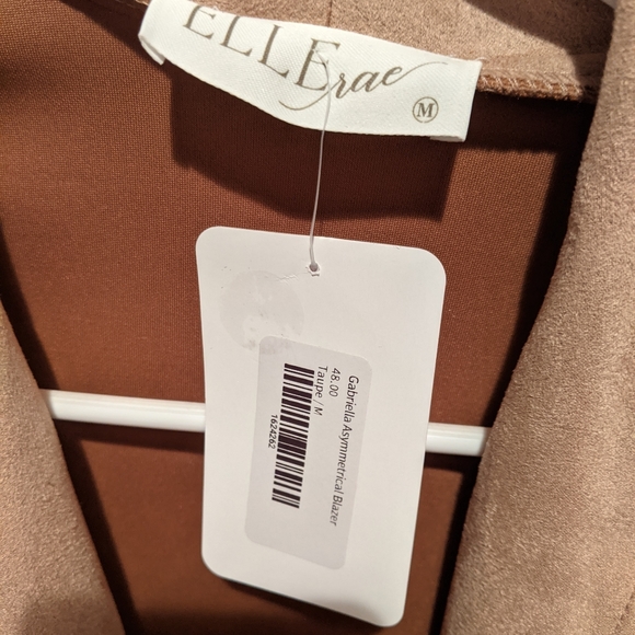 Asymmetrical Blazer - Picture 2 of 3